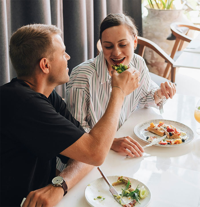 Food Thief Meets Her Match In One Deadly Bowl Of Mac N’ Cheese, Roommate Enjoys Every Second Food Thief Meets Her Match In One Deadly Bowl Of Mac N’ Cheese, Roommate Enjoys Every Second