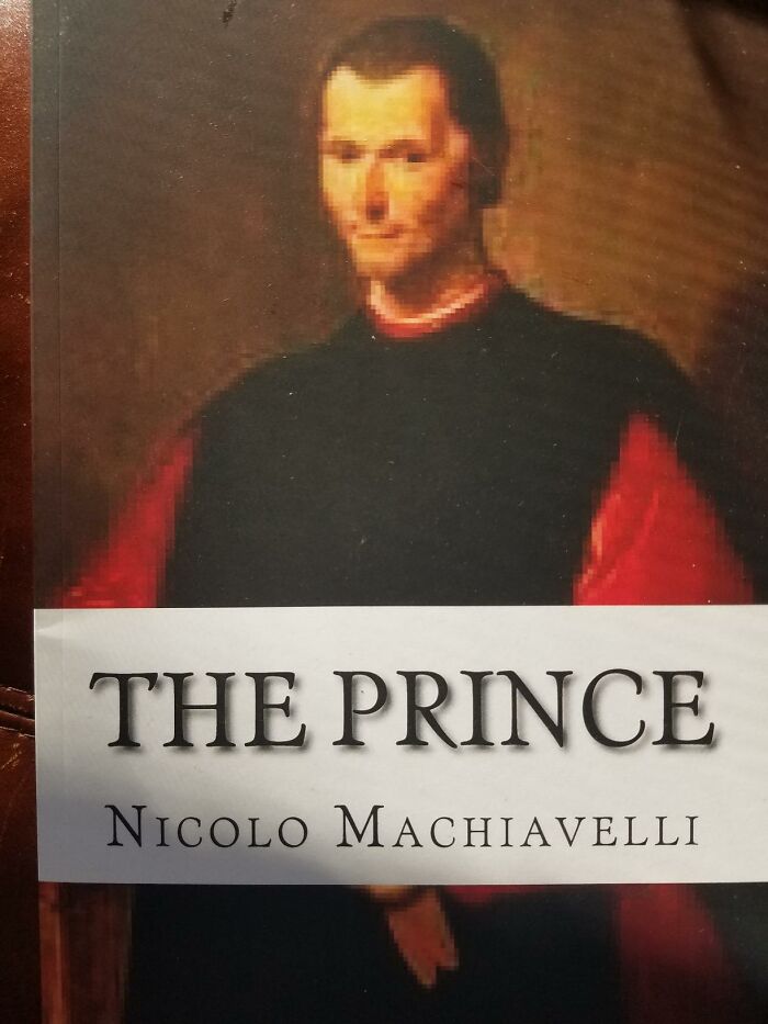 40 Times People Read A Book And Were In Awe