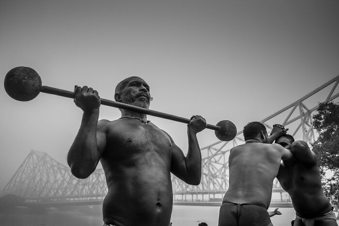 Kushti: Traditional Indian Mud Wrestling (10 Pics)