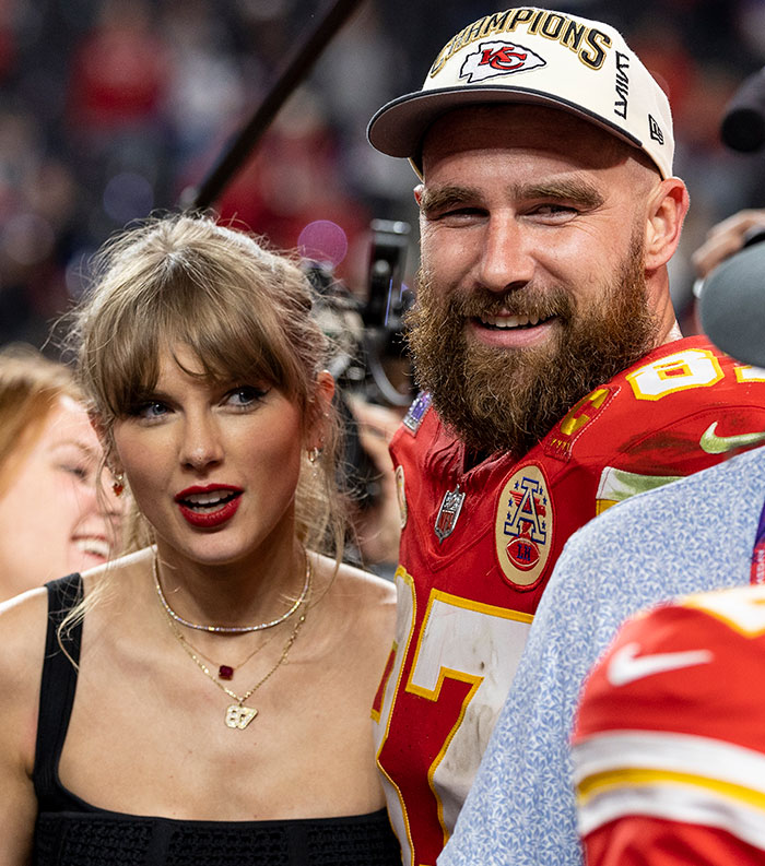 “Blake’s Going Down”: Blake Lively Allegedly Threatened BFF And Godmother Of Her Kids, Taylor Swift “Blake’s Going Down”: Blake Lively Allegedly Threatened BFF And Godmother Of Her Kids, Taylor Swift