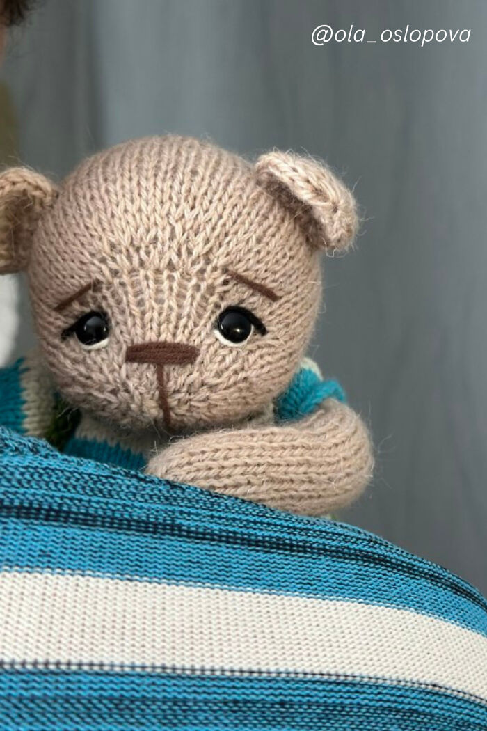 “My Bear Stories”: I’m In Love With Teddy Bears, And I’m Rediscovering That Love Through Knitting Toys (10 Pics)