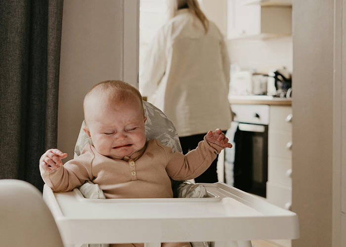 Man Invites A Woman And Her Kid Over, His Roommate Calls CPS: “He Was Freezing”