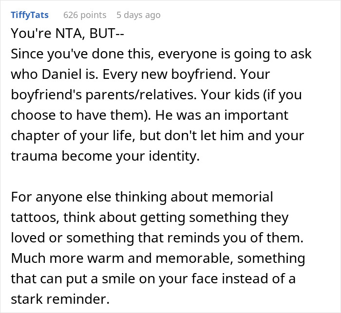 Comment discussing a man demanding his girlfriend remove a tattoo honoring her late boyfriend, causing feelings of being second best.