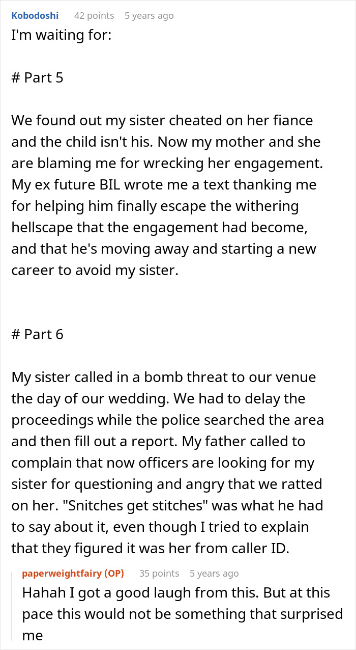 Text post discussing a couple's wedding venue issues after booking three years in advance and family conflicts arise. Text post discussing a couple's wedding venue issues after booking three years in advance and family conflicts arise.