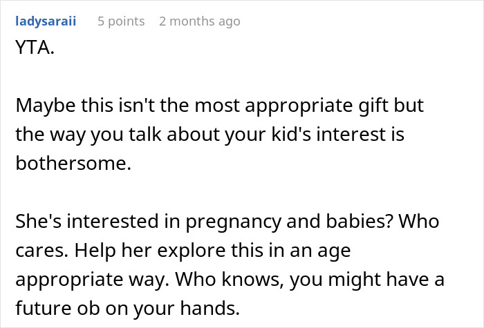 Screenshot of a user commenting on a forum about a pregnancy-obsessed 6-year-old and a weird gift from MIL. Screenshot of a user commenting on a forum about a pregnancy-obsessed 6-year-old and a weird gift from MIL.