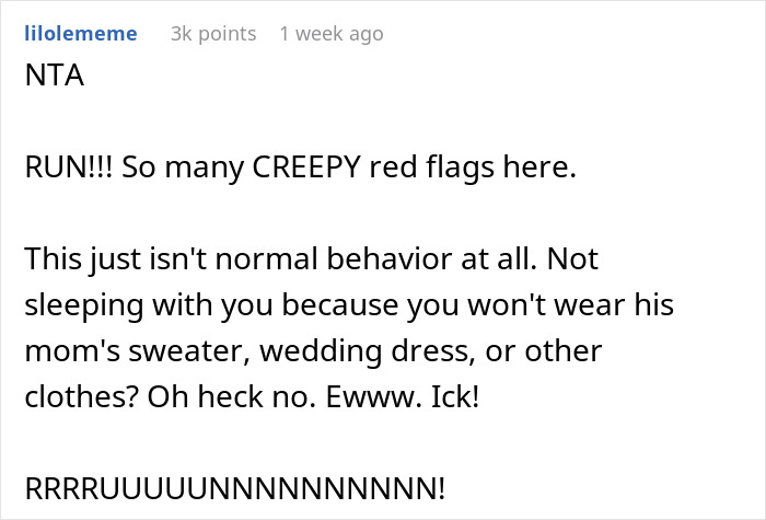 Screenshot of a forum comment discussing a woman refusing to wear fiancé’s mom’s used wedding dress. Screenshot of a forum comment discussing a woman refusing to wear fiancé’s mom’s used wedding dress.