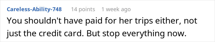 Screenshot of an online comment discussing a woman’s disagreement with her sister over covering debts years ago. Screenshot of an online comment discussing a woman’s disagreement with her sister over covering debts years ago.