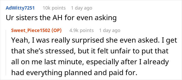 Reddit conversation showing family drama as graduate refuses to cancel trip for sister’s babysitting emergency. Reddit conversation showing family drama as graduate refuses to cancel trip for sister’s babysitting emergency.