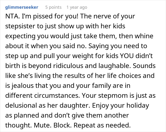Comment about woman refusing to babysit step sister’s kids, sparking family drama over holiday plans and expectations. Comment about woman refusing to babysit step sister’s kids, sparking family drama over holiday plans and expectations.