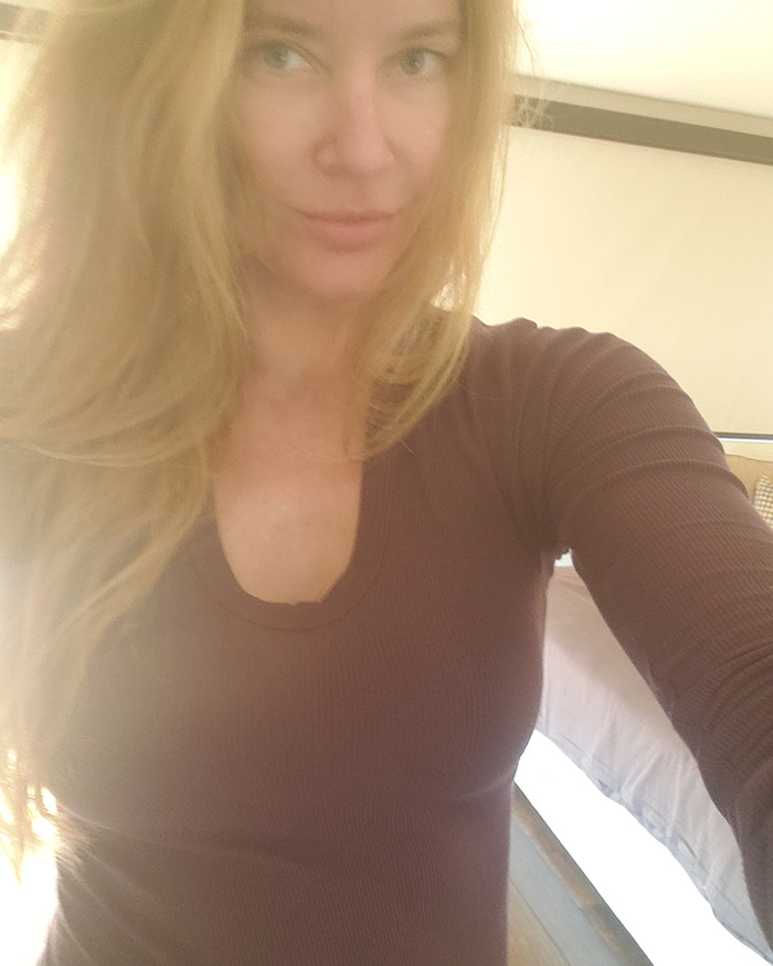 Vivian Musk, Elon Musk's trans daughter, poses for a soft-lit selfie showcasing her modeling debut and unique style. Vivian Musk, Elon Musk's trans daughter, poses for a soft-lit selfie showcasing her modeling debut and unique style.