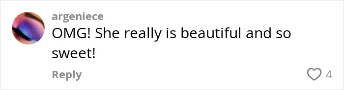 User comment saying OMG and complimenting someone as beautiful and sweet on a viral Meghan Markle note to flight attendant. User comment saying OMG and complimenting someone as beautiful and sweet on a viral Meghan Markle note to flight attendant.