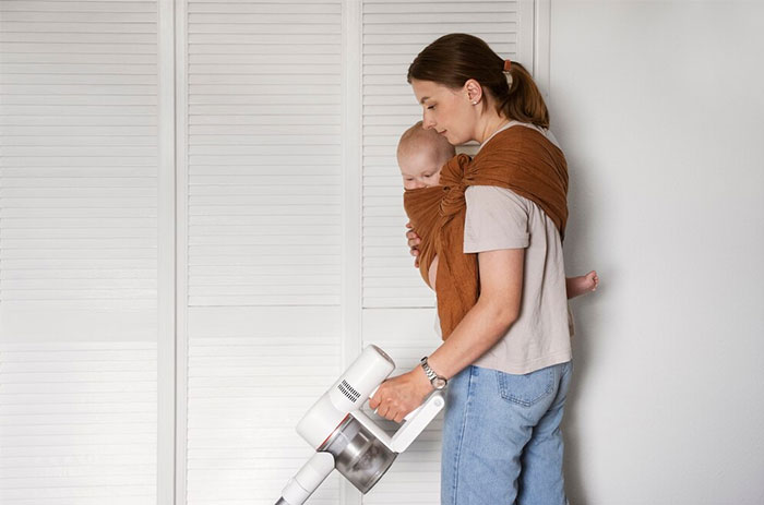 Husband Spends Time With OF Models Instead Of His Wife, She Decides To Give Up Custody Husband Spends Time With OF Models Instead Of His Wife, She Decides To Give Up Custody