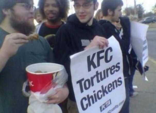 kfc-tortures-chickens-681bf8889c7dc.jpg