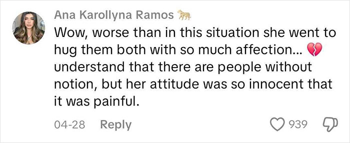 Comment from Ana Karollyna Ramos about man pushing mom away during baby gender reveal, sparking heated debate online. Comment from Ana Karollyna Ramos about man pushing mom away during baby gender reveal, sparking heated debate online.