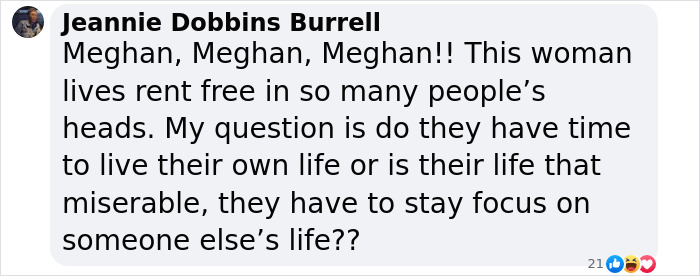 Screenshot of a Facebook comment criticizing Meghan Markle and referencing her alleged behavior toward her wedding caterer. Screenshot of a Facebook comment criticizing Meghan Markle and referencing her alleged behavior toward her wedding caterer.
