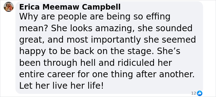 Comment defending Jessica Simpson’s first live TV performance in 15 years amidst brutal online roasting. Comment defending Jessica Simpson’s first live TV performance in 15 years amidst brutal online roasting.
