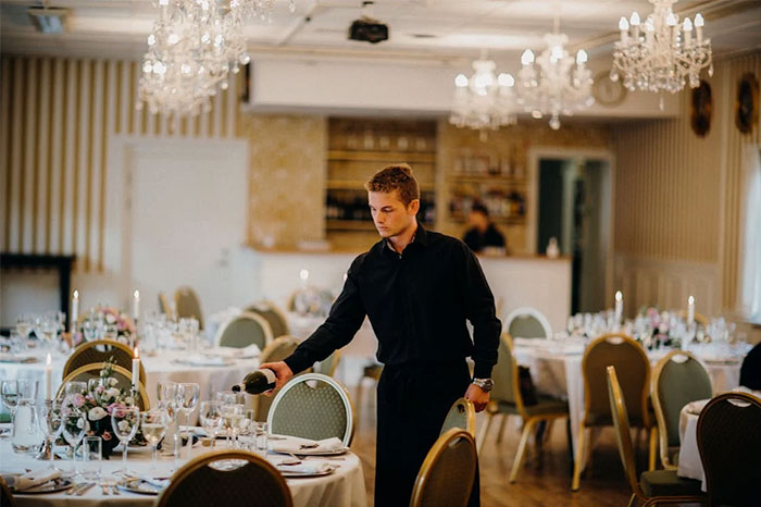 Rich People’s Employees Are Sharing The Things That Surprised Them The Most