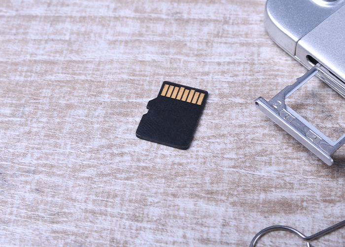 “Not Falling For Propaganda”: 40 People Swear By These Outdated Things They Refuse To Stop Using