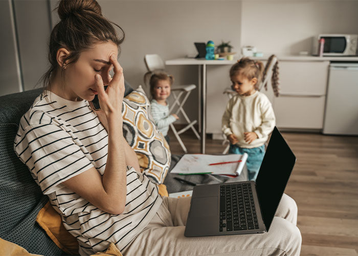 Man Hosts Niece For Free, Asks For One Favor, She Leaves In Rage And Gets Sent A Hotel Bill Man Hosts Niece For Free, Asks For One Favor, She Leaves In Rage And Gets Sent A Hotel Bill