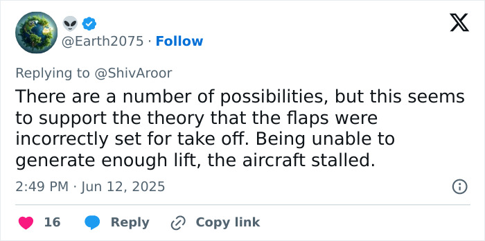 Tweet discussing possible causes of plane crash, mentioning incorrectly set flaps causing stalled aircraft during takeoff. Tweet discussing possible causes of plane crash, mentioning incorrectly set flaps causing stalled aircraft during takeoff.