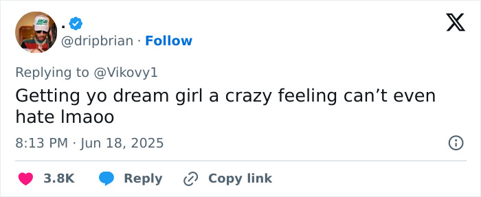 Screenshot of a tweet where a fan comments on a thirst trap amid controversy over relationship with 17-year-old. Screenshot of a tweet where a fan comments on a thirst trap amid controversy over relationship with 17-year-old.