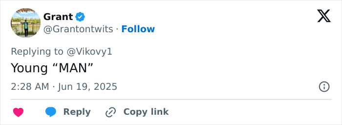 Screenshot of a Twitter reply calling out a young man amid fans finding his comment on her thirst trap. Screenshot of a Twitter reply calling out a young man amid fans finding his comment on her thirst trap.
