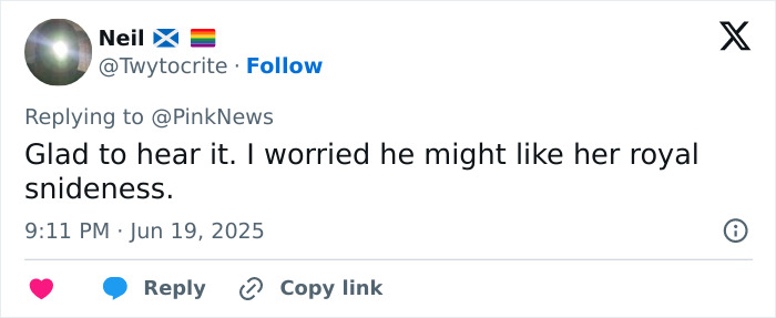 Tweet by Neil expressing opinion on Stephen Fry's brutal takedown of J.K. Rowling with a critical tone. Tweet by Neil expressing opinion on Stephen Fry's brutal takedown of J.K. Rowling with a critical tone.