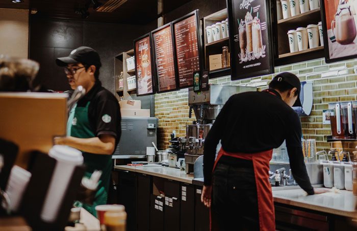 45 Former Employees Reveal Crazy Secrets They Couldn’t Tell While Working