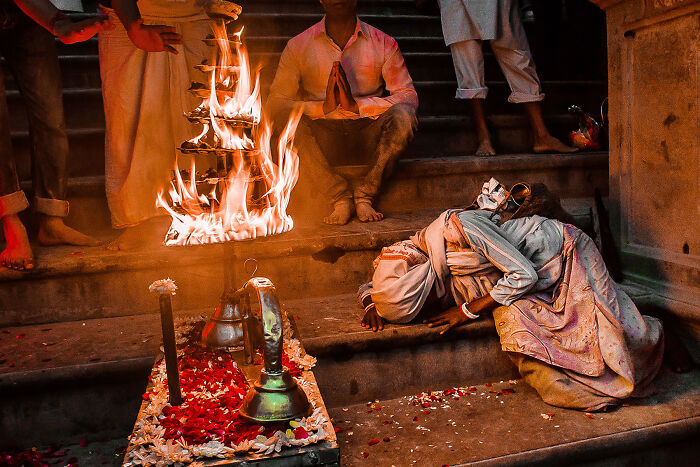 Chasing Colors - The Soul Of Street Photography