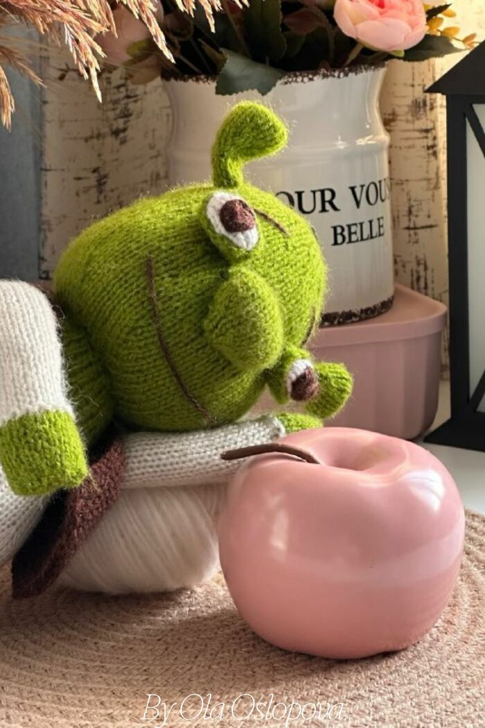 Here’s How To Knit Your Ogre Toy From The Movie 'Shrek' Here’s How To Knit Your Ogre Toy From The Movie 'Shrek'
