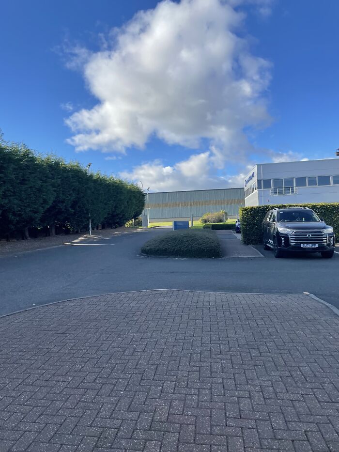 22 Photos Of Liminal Spaces I Took