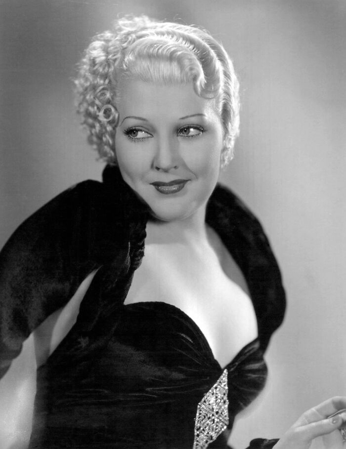 Black and white portrait of a glamorous vintage star from the 20th century featured in stars we lost too soon.