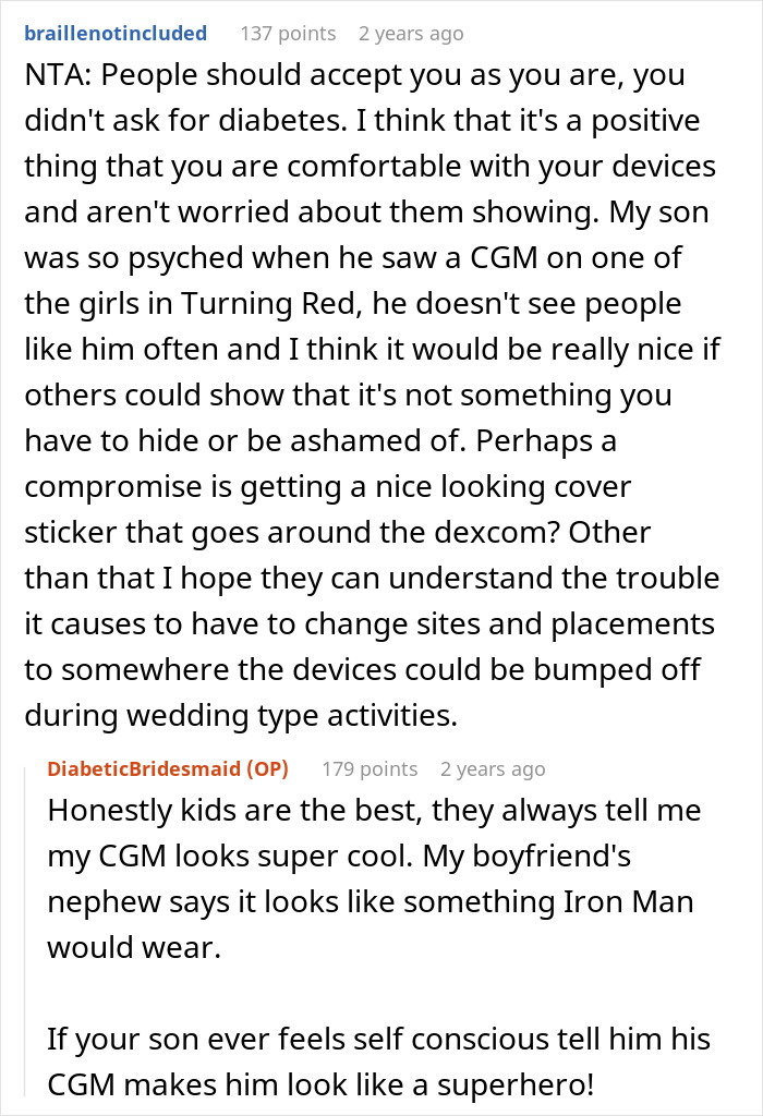 Reddit comments discussing a woman refusing to risk her health for sister’s wedding photo aesthetic, causing family upset. Reddit comments discussing a woman refusing to risk her health for sister’s wedding photo aesthetic, causing family upset.