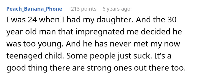 Text post from user Peach_Banana_Phone sharing a personal story about an absent father and reflecting on strong parents. Text post from user Peach_Banana_Phone sharing a personal story about an absent father and reflecting on strong parents.