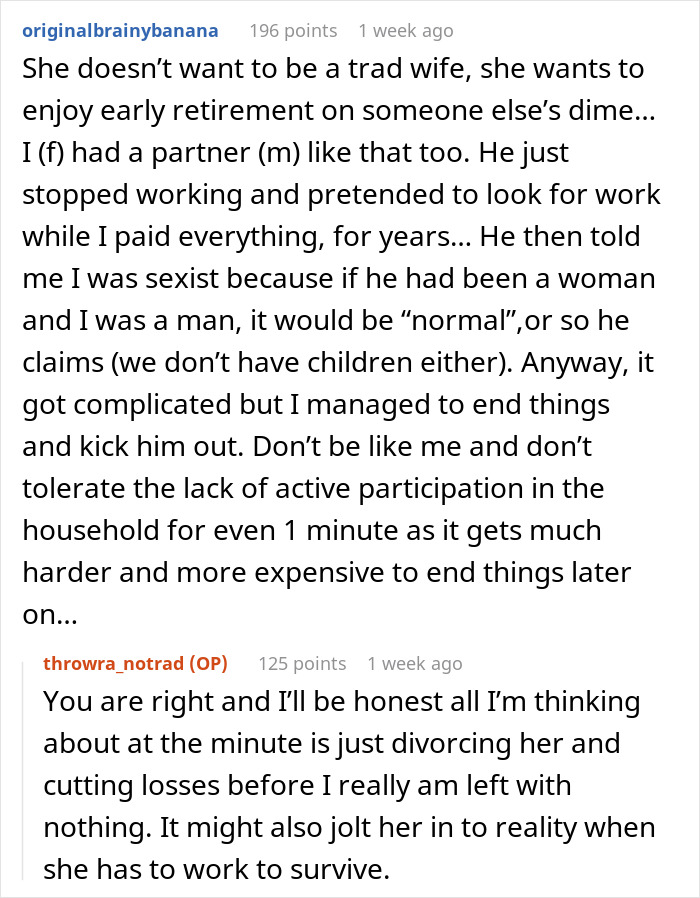 Reddit comments discussing challenges of being a tradwife and a husband’s perspective on traditional roles in marriage. Reddit comments discussing challenges of being a tradwife and a husband’s perspective on traditional roles in marriage.