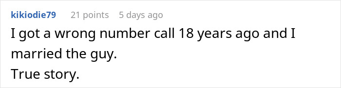 Guy Replies To Stranger's Text At 1AM, A Year Later Dances At Her Wedding As Her "Text Goblin" Guy Replies To Stranger's Text At 1AM, A Year Later Dances At Her Wedding As Her "Text Goblin"