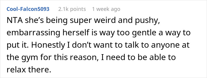 Comment on Reddit discussing a man avoiding a gym stalker who becomes aggressive after rejection. Comment on Reddit discussing a man avoiding a gym stalker who becomes aggressive after rejection.