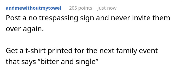 Screenshot of a comment suggesting to post no trespassing signs after man called cops on bro and family using his pool. Screenshot of a comment suggesting to post no trespassing signs after man called cops on bro and family using his pool.