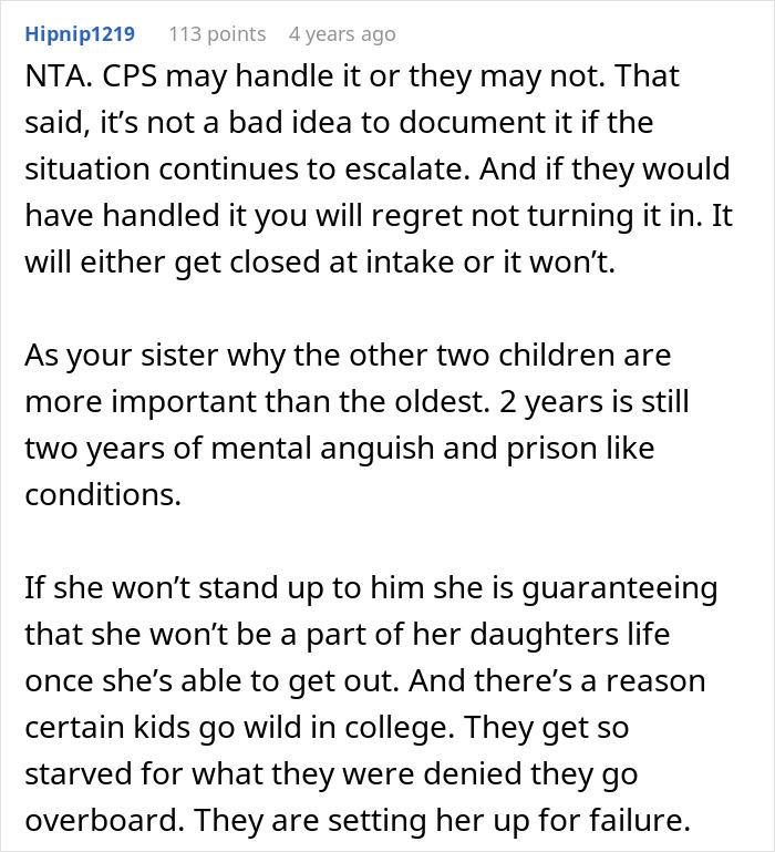 Screenshot of an online debate discussing whether to call CPS after learning about niece’s challenging home life. Screenshot of an online debate discussing whether to call CPS after learning about niece’s challenging home life.
