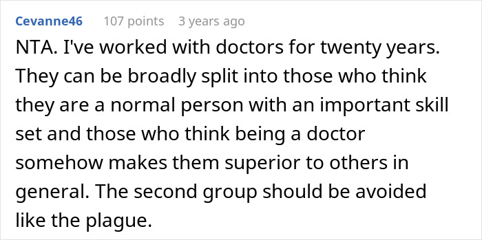 Screenshot of an online comment discussing a woman refusing to leave a party she planned despite boyfriend and friends demanding privacy. Screenshot of an online comment discussing a woman refusing to leave a party she planned despite boyfriend and friends demanding privacy.