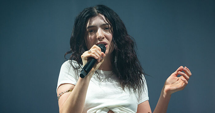 “So Gross”: Lorde Fans Stunned After Finding X-Rated Image Inside New Vinyl Release