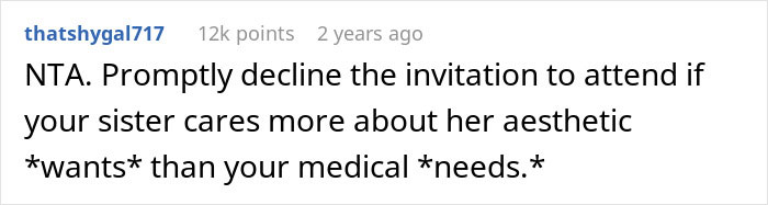 Reddit comment emphasizing woman refusing to risk her health for sister’s wedding photo aesthetic, upsetting family. Reddit comment emphasizing woman refusing to risk her health for sister’s wedding photo aesthetic, upsetting family.