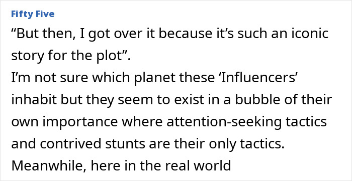 Text excerpt from an article showing a woman’s reaction after being rejected by Taylor Swift, highlighting pushy influencer behavior. Text excerpt from an article showing a woman’s reaction after being rejected by Taylor Swift, highlighting pushy influencer behavior.