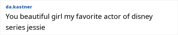 Fan comment praising the child star from a Disney series, expressing admiration for her and mentioning the actor. Fan comment praising the child star from a Disney series, expressing admiration for her and mentioning the actor.