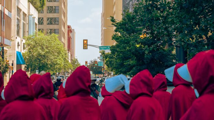 I Documented A ‘Handmaid’ Protest In Texas I Documented A ‘Handmaid’ Protest In Texas