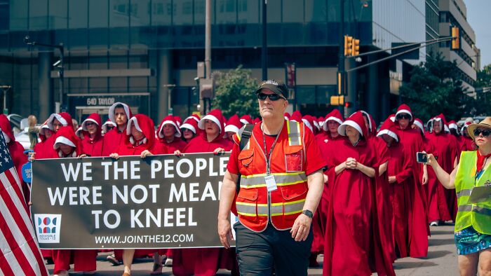 I Documented A ‘Handmaid’ Protest In Texas I Documented A ‘Handmaid’ Protest In Texas