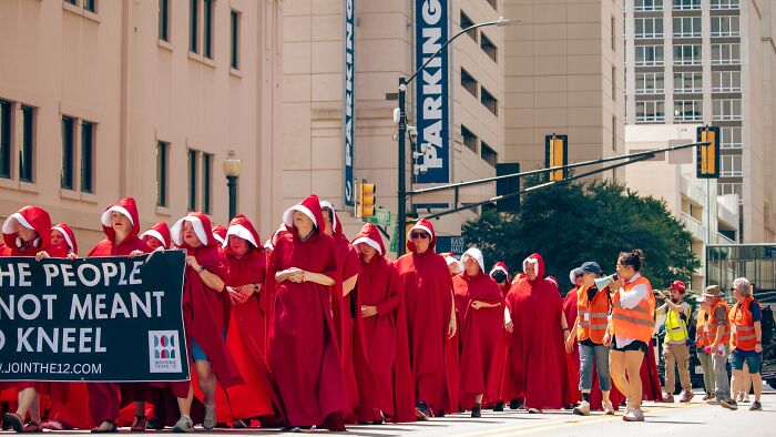 I Documented A ‘Handmaid’ Protest In Texas I Documented A ‘Handmaid’ Protest In Texas