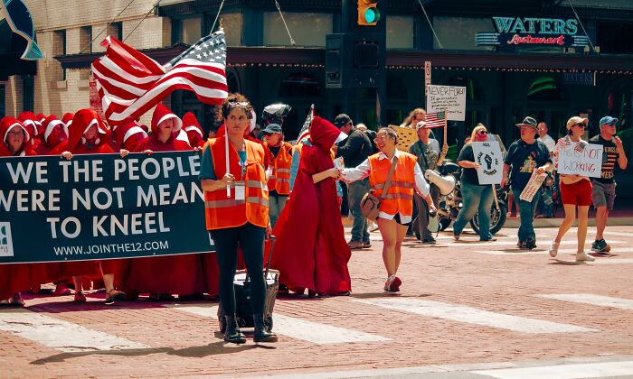 I Documented A ‘Handmaid’ Protest In Texas I Documented A ‘Handmaid’ Protest In Texas
