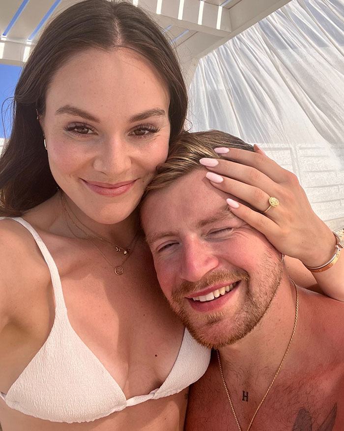 Gordon Ramsay’s daughter in white bikini smiling with fiancé, posing during Miami trip ahead of wedding to Olympic swimmer. Gordon Ramsay’s daughter in white bikini smiling with fiancé, posing during Miami trip ahead of wedding to Olympic swimmer.