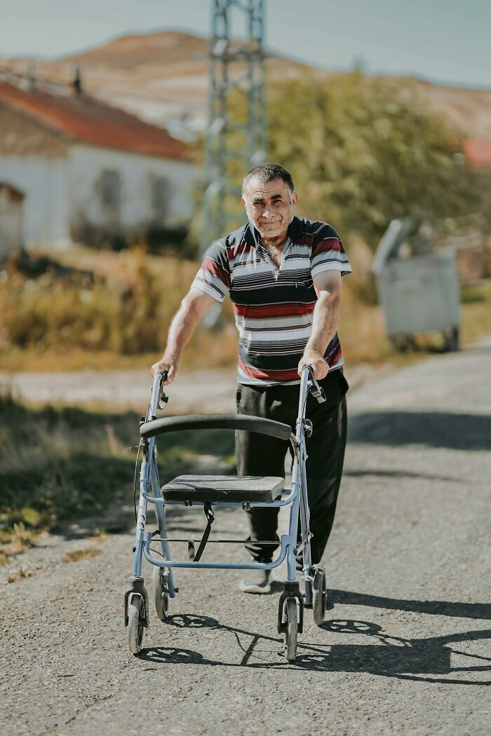 “Feels Wrong And Backwards”: 50 Hospital Workers Share Creepy Moments That Left Them Speechless